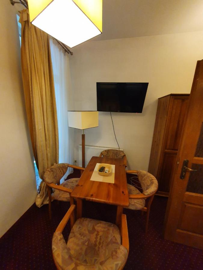 Hotel Polak Zamość エクステリア 写真