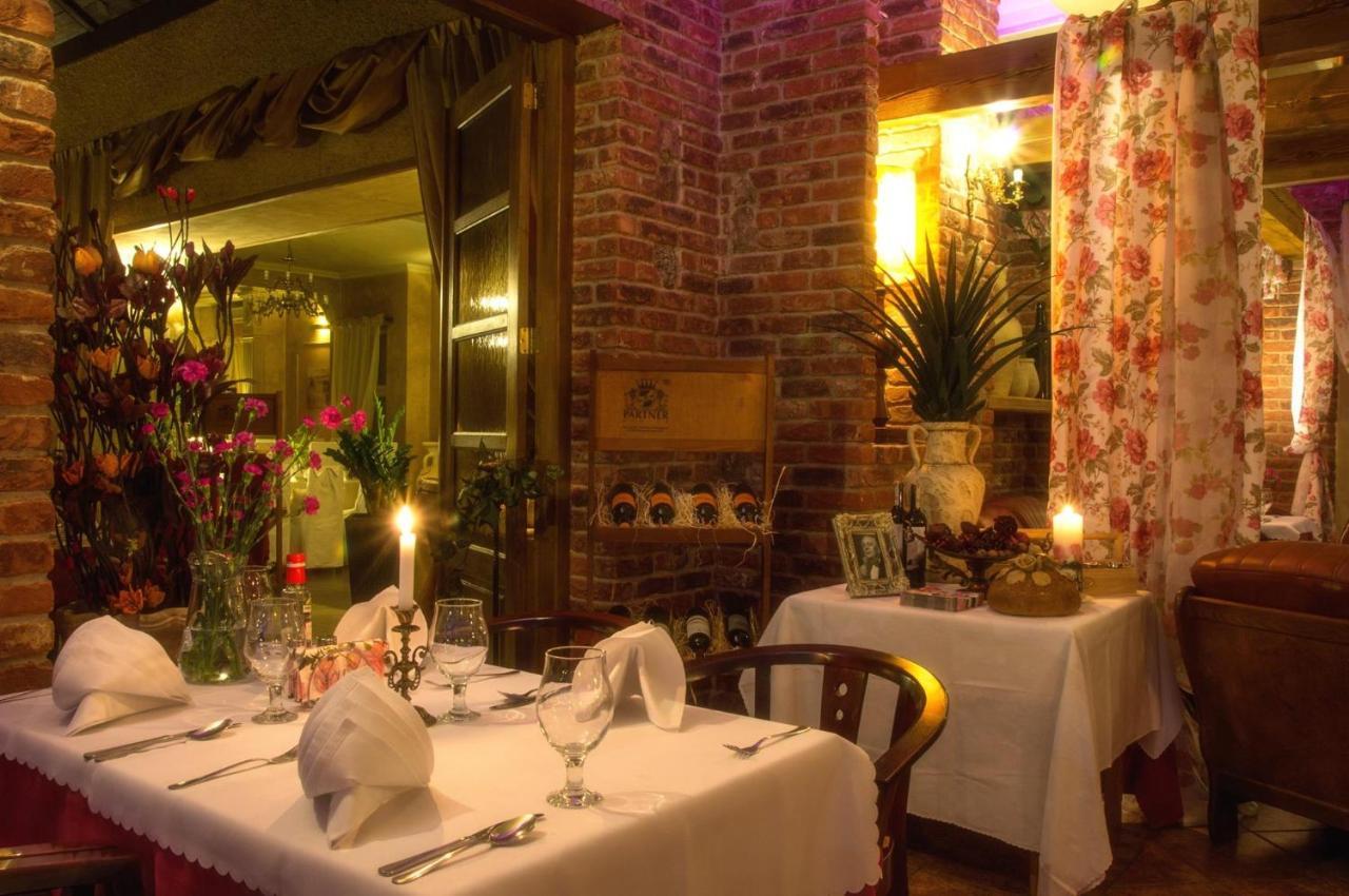 Hotel Polak Zamość エクステリア 写真