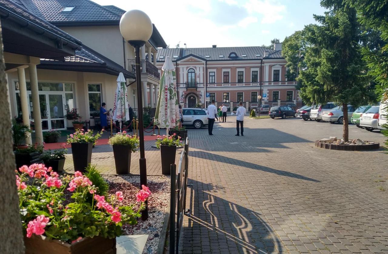 Hotel Polak Zamość エクステリア 写真